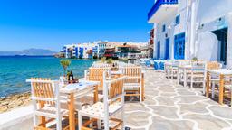 Busca vuelos baratos a Míkonos