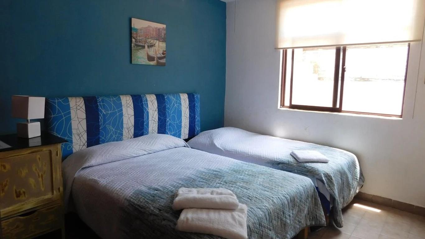 Casona Luciérnaga-Casa de Huéspedes