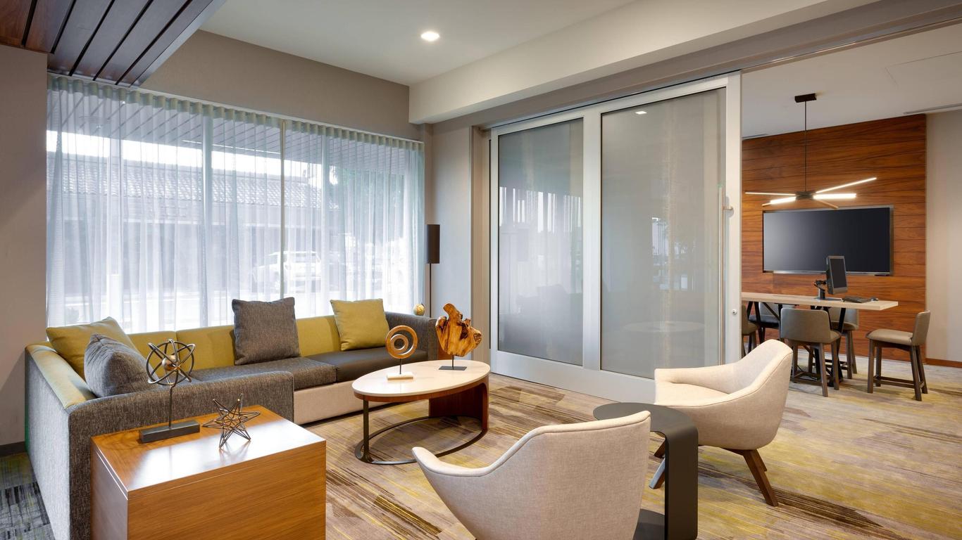Courtyard By Marriott Los Angeles Lax/Hawthorne