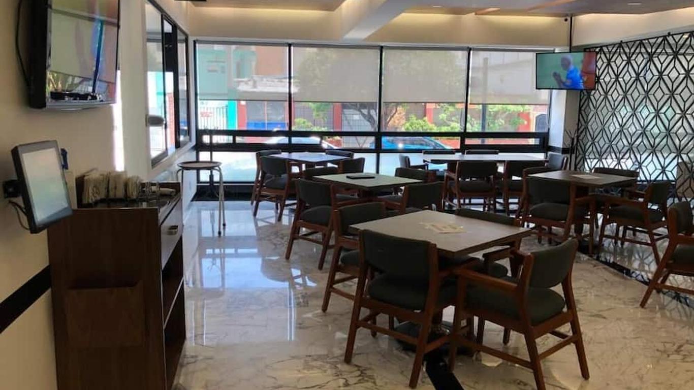 Hotel Casa Blanca Internacional