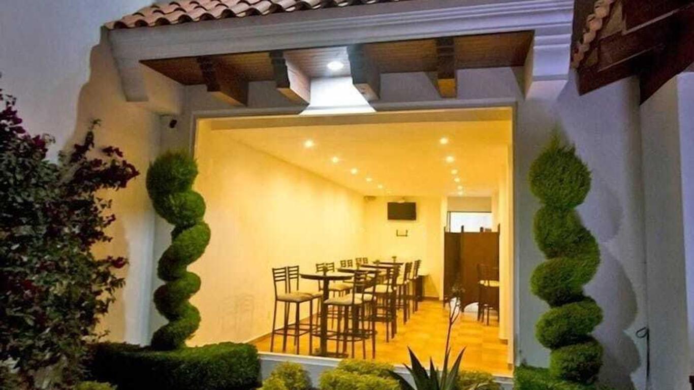 Hotel 9 Manantiales