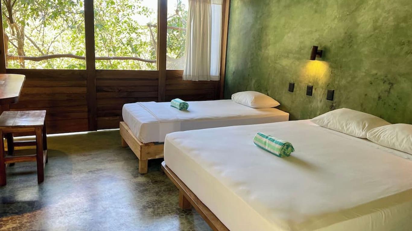 Cocos Hotel