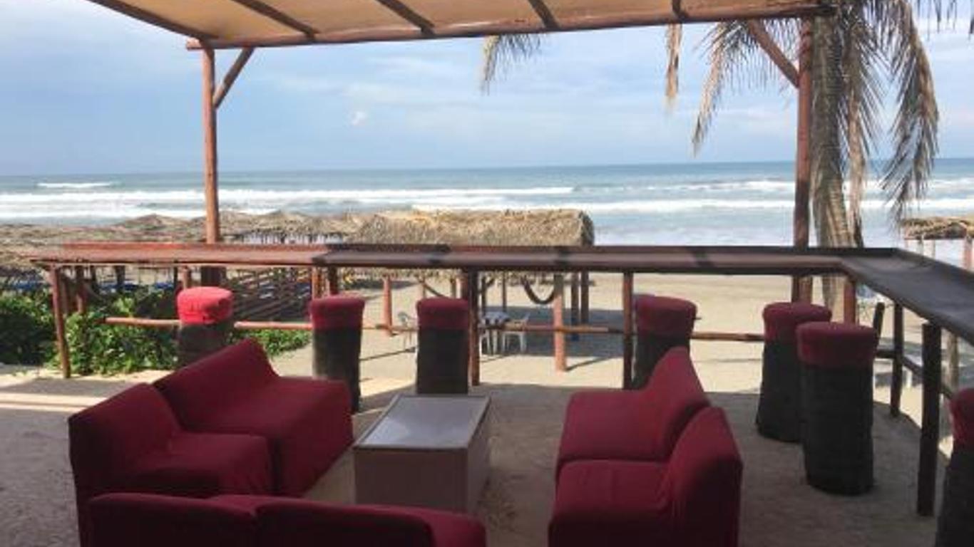 Casa de las Olas Surf & Beach Club