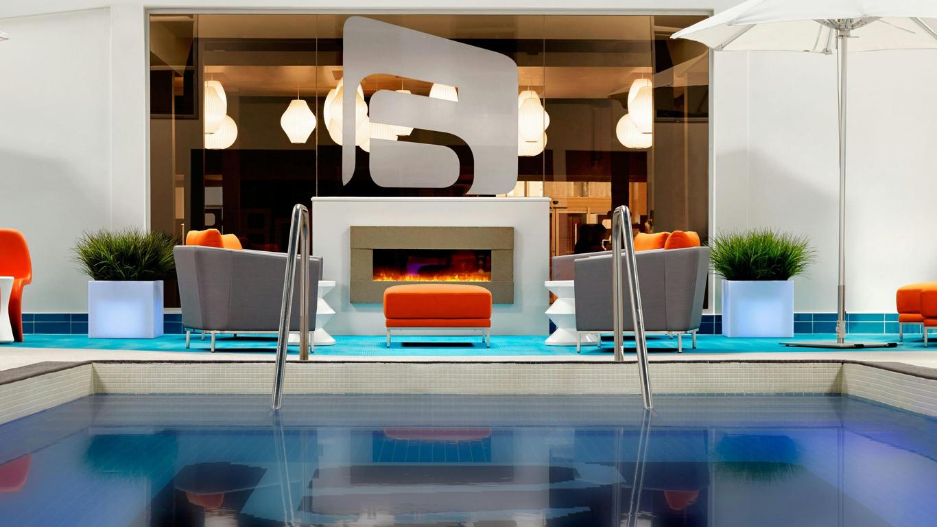 Aloft Calgary University