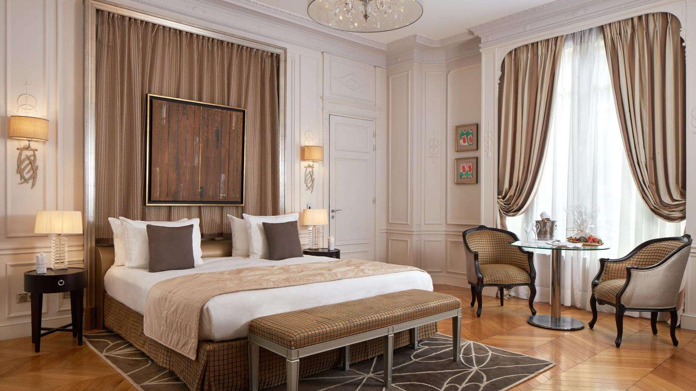 Majestic Hotel - Spa Champs Elysées
