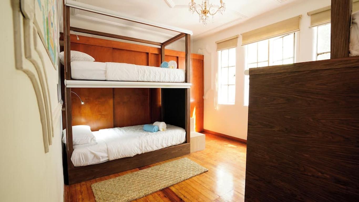 Hostal Fungi Casa Rosa