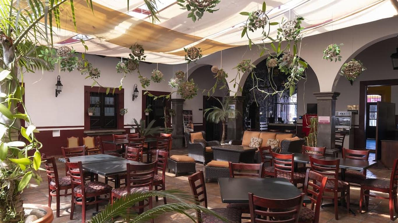Hotel Casa Real Del Café