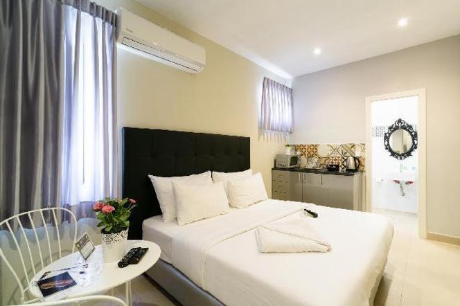 Crown Sea Apart hotel