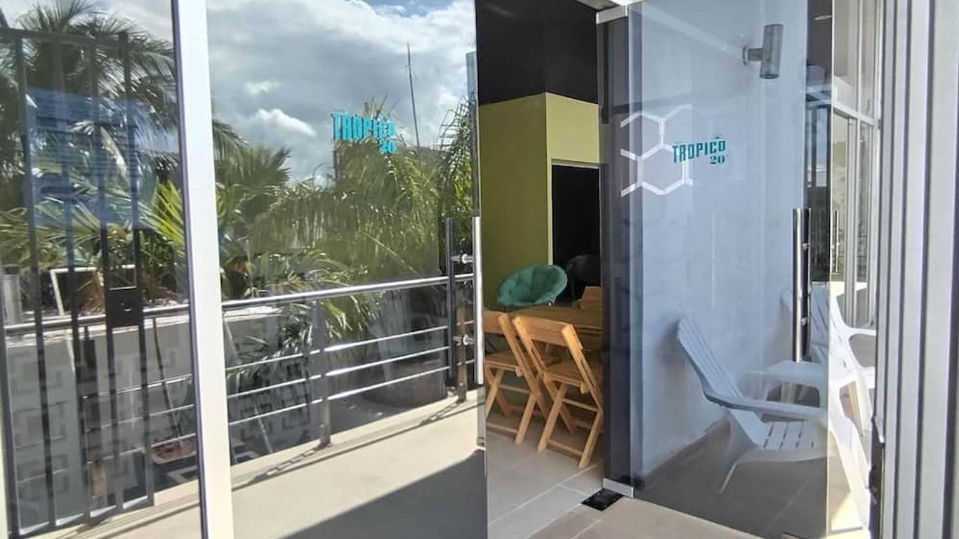 Hostel Tropico 20 Pdc