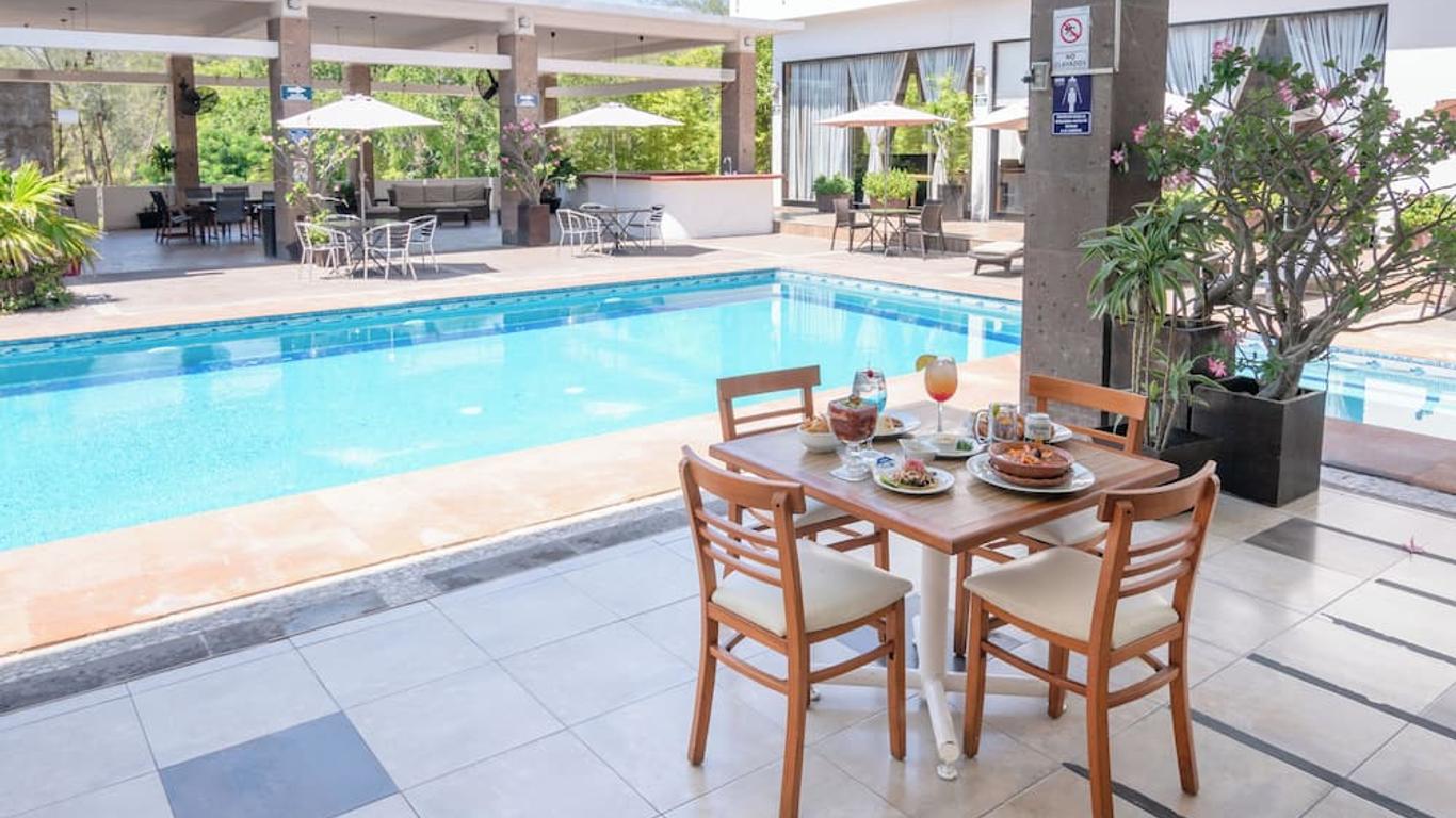 Hotel Tres Soles