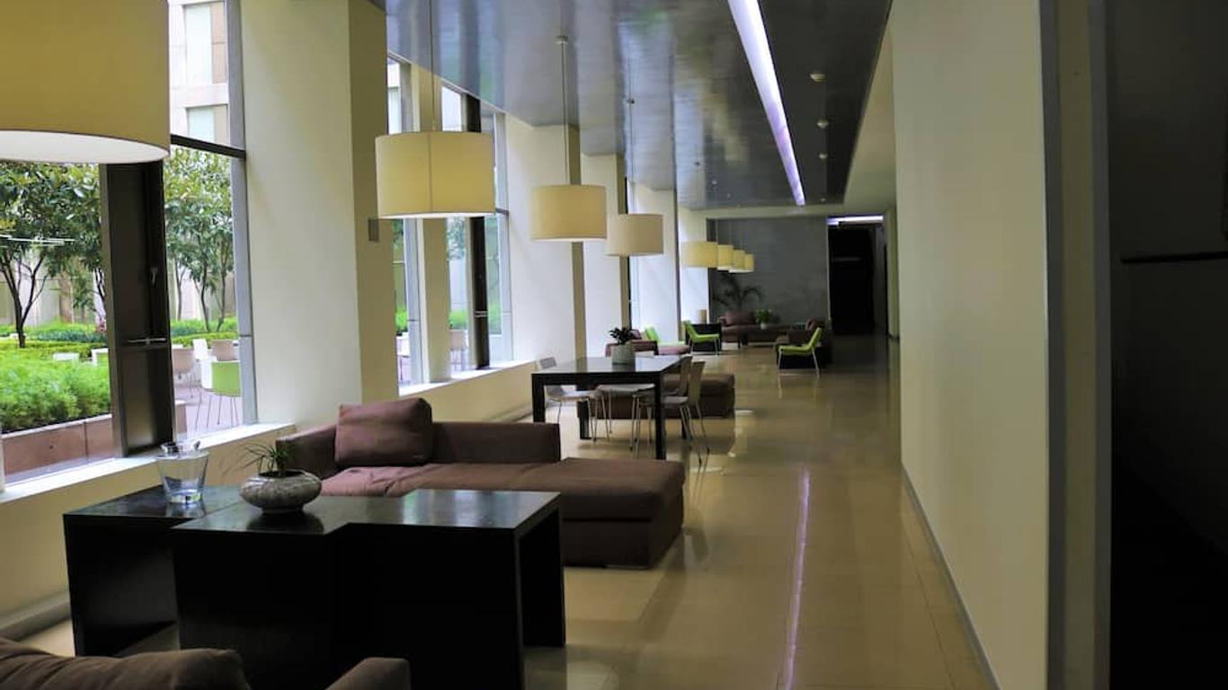 Puerta Alameda Suites