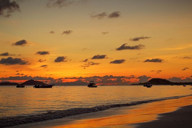 Dhevatara Beach Hotel