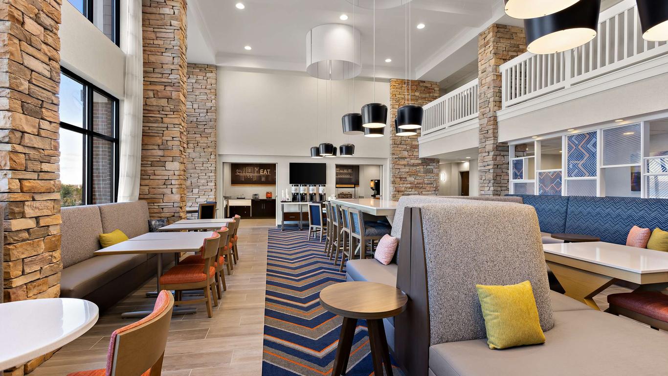 Hampton Inn & Suites Petoskey