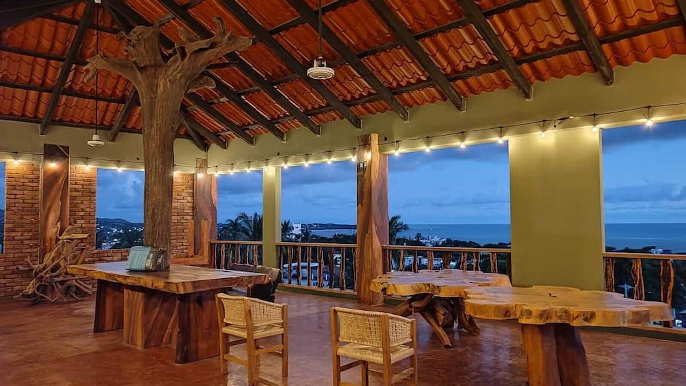 Madre Tierra Hotel & Coworking