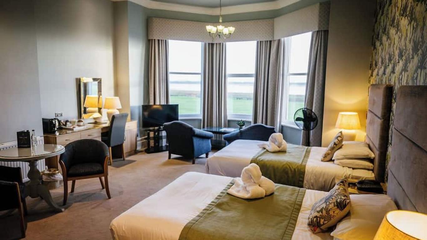 Clifton Arms Hotel