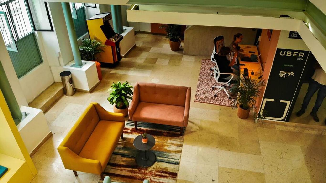 Nora Hotel & Co living