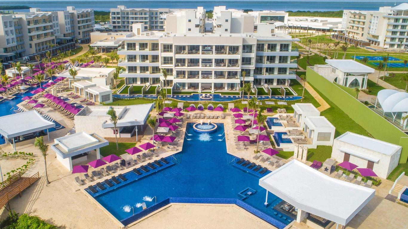 Planet Hollywood Cancun, An Autograph Collection Resort