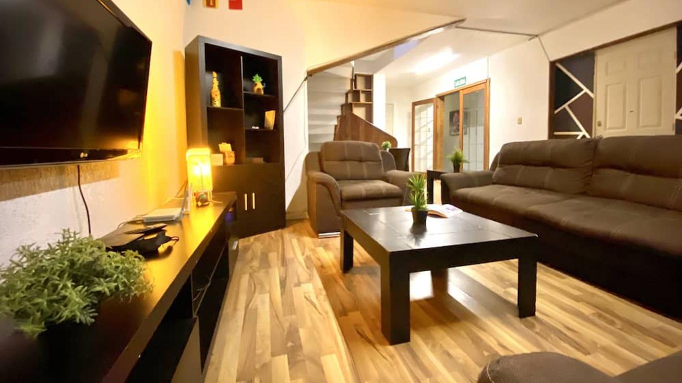 Roomies Hostel - Condesa
