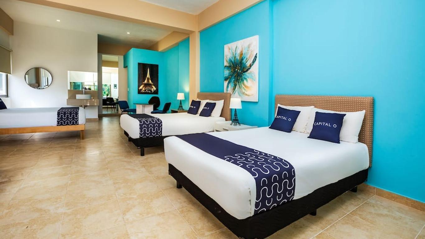 Capital O Cancun International Airport 24/7