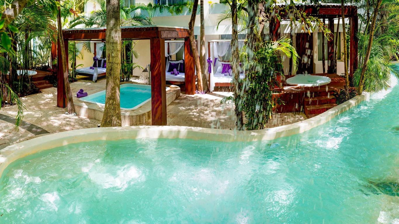 The Sens Cancun