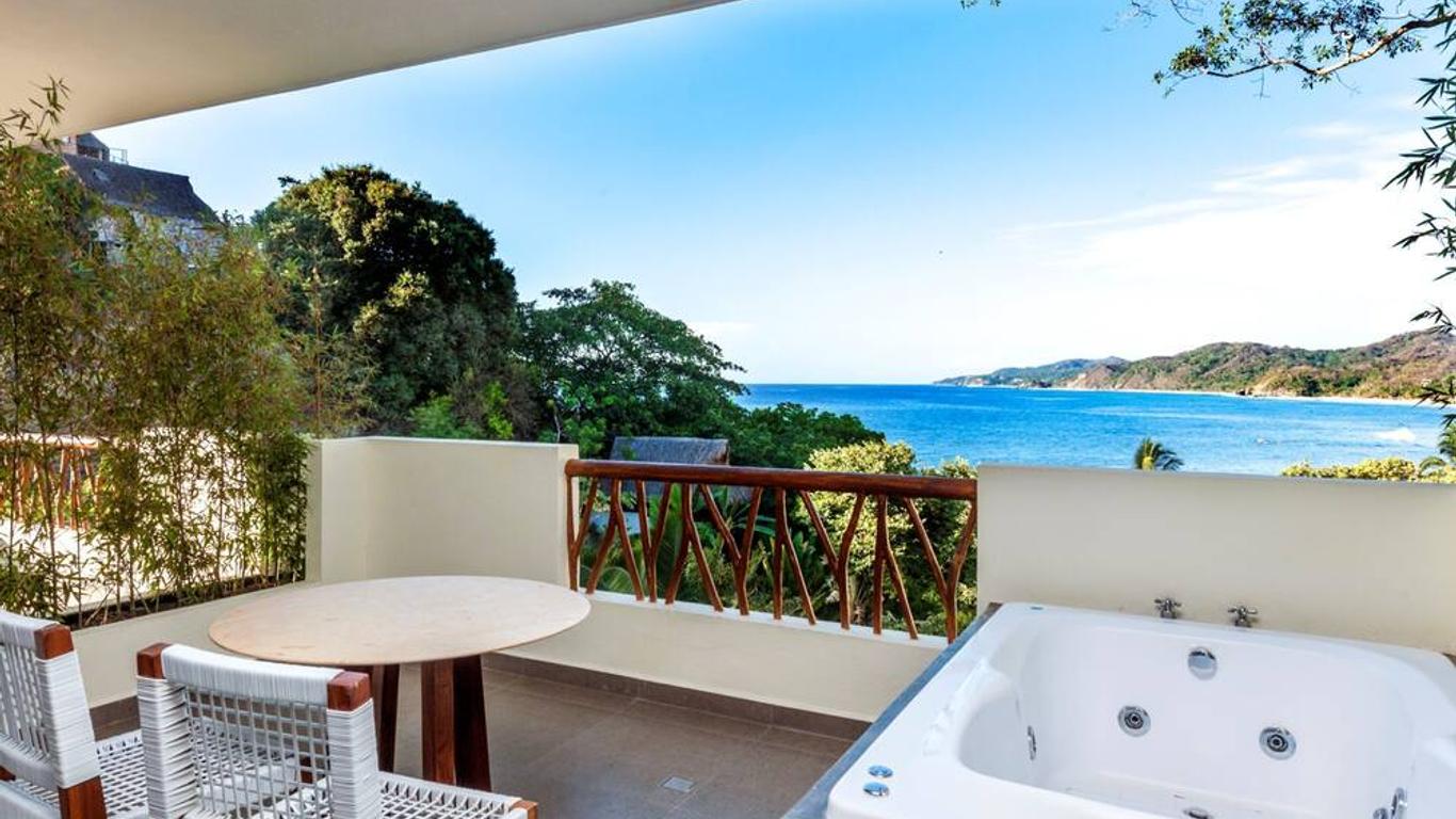 Ysuri Sayulita - Beachfront Hotel