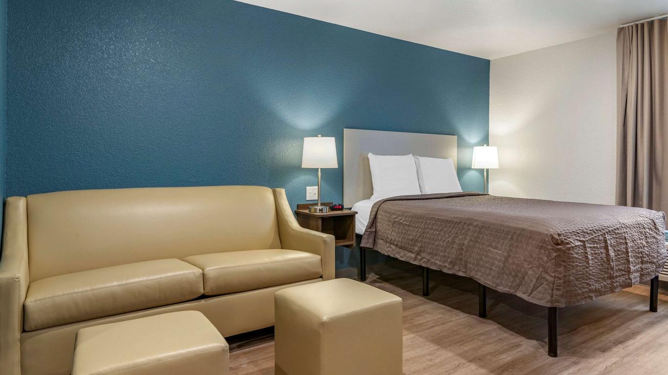 Woodspring Suites Brunswick