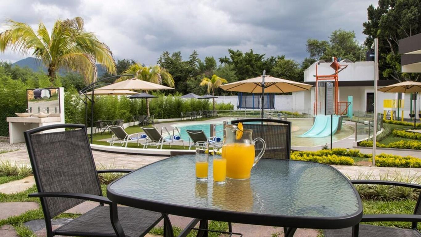 La Terraza Hotel