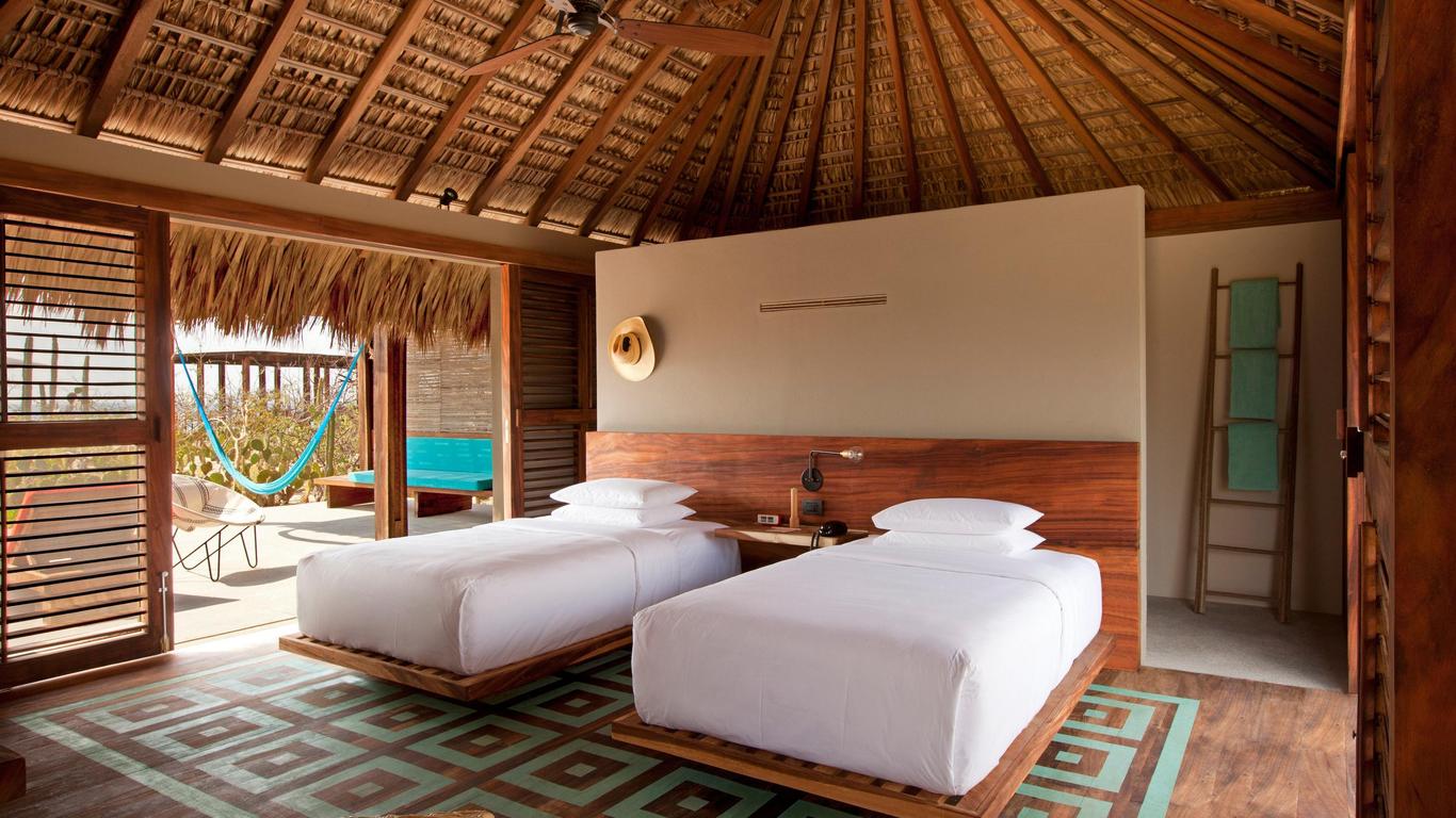 Hotel Escondido