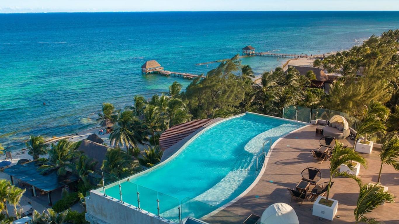 Mvngata Beach Hotel