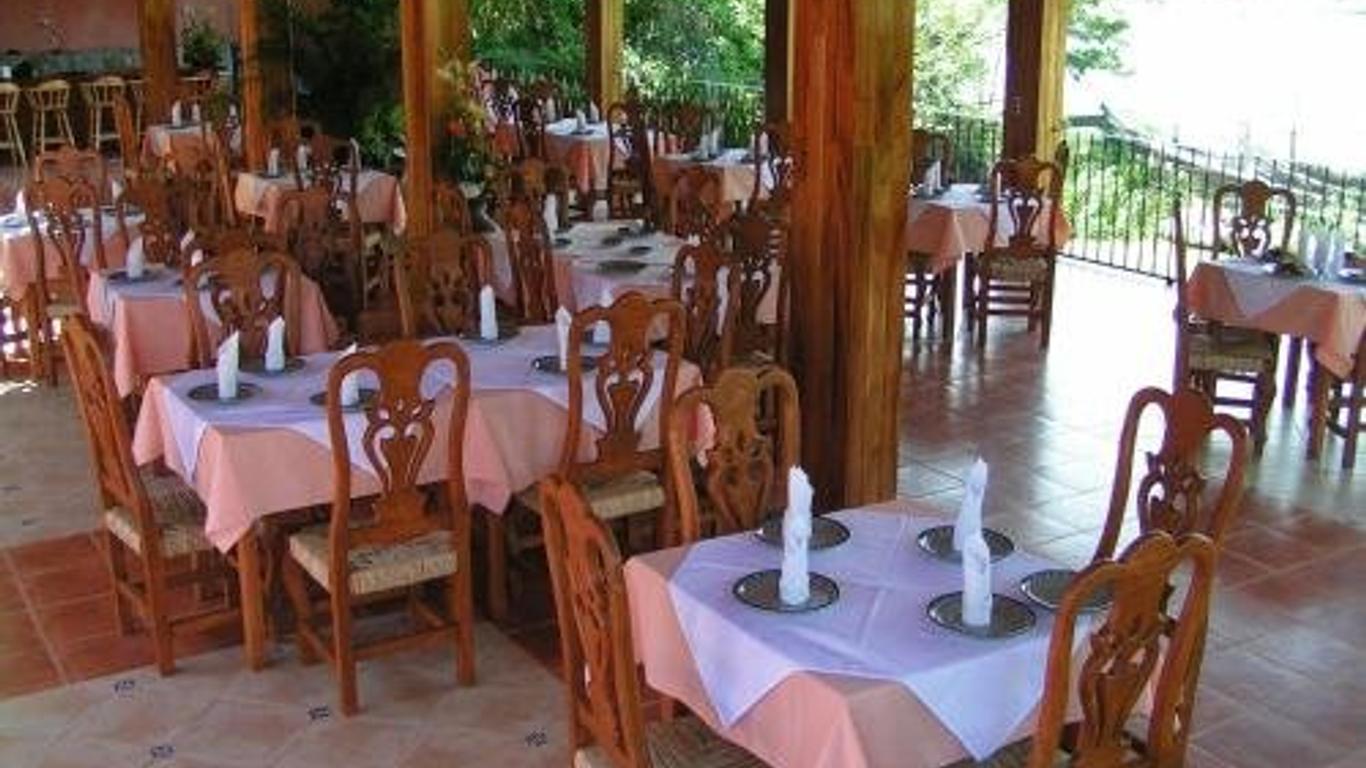 Hotel Paradise Lagoon