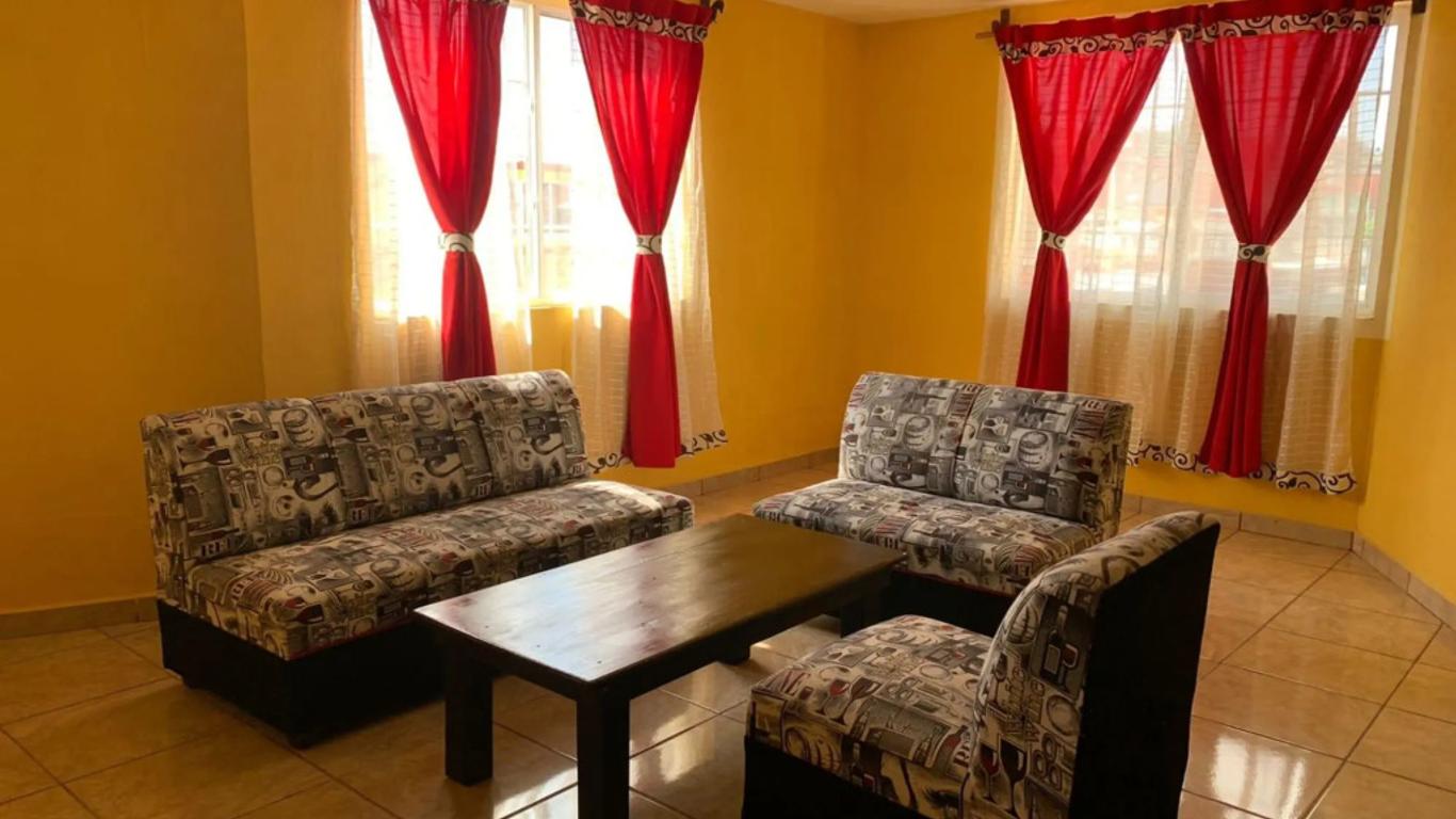 Hotel & Suites Cerro Roj0