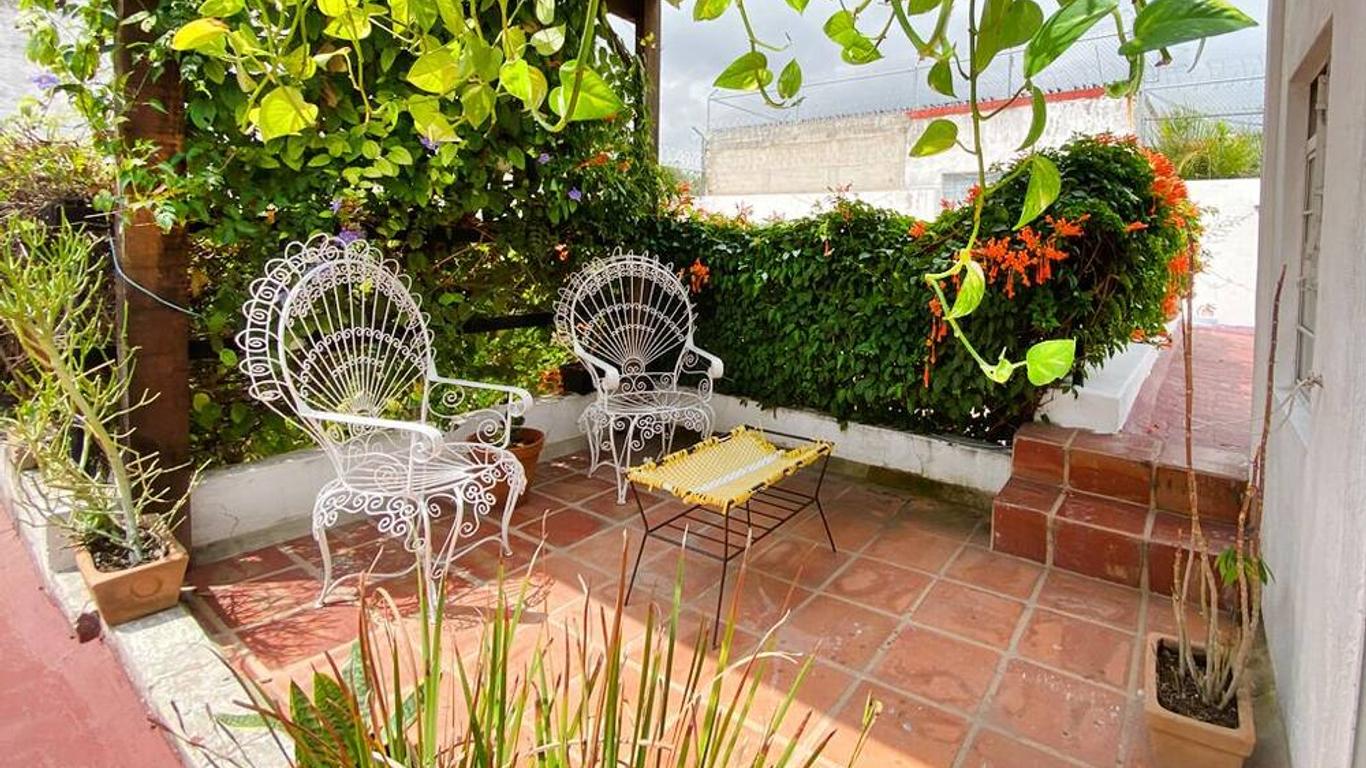 Casa Canario Hostel