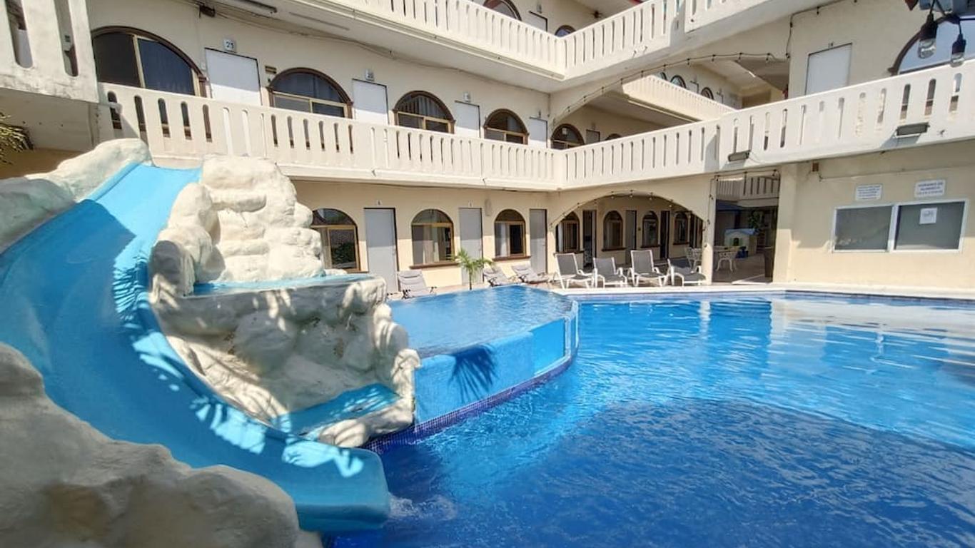 Hotel Playa de Oro