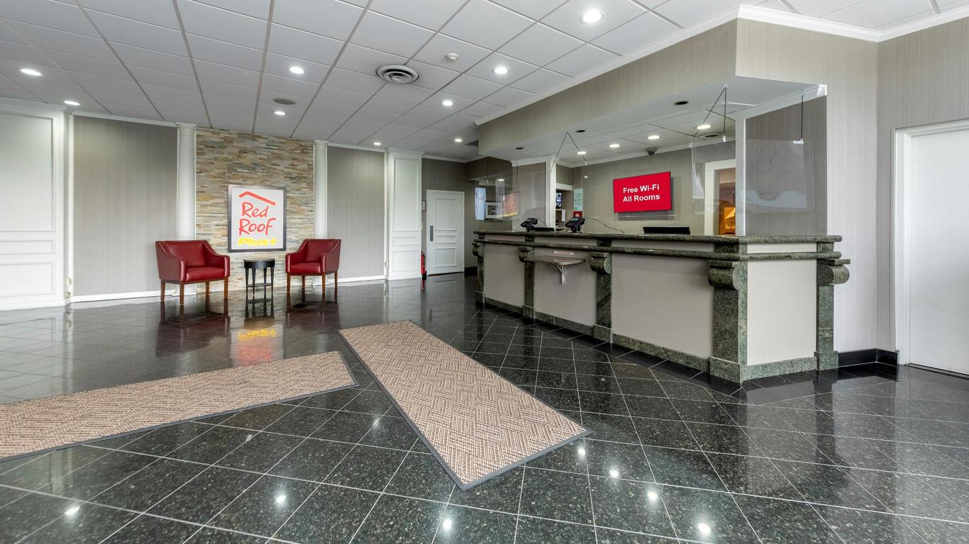 Red Roof Inn Plus+ Newark Liberty Airport - Carteret