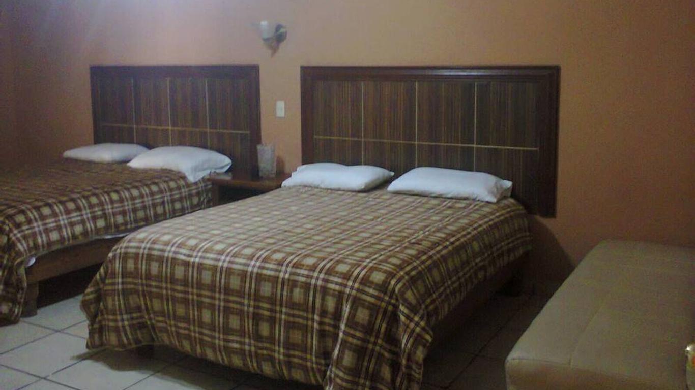 Hotel Versalles Inn