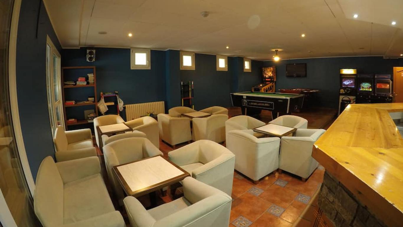 Somriu Hotel Vall Ski