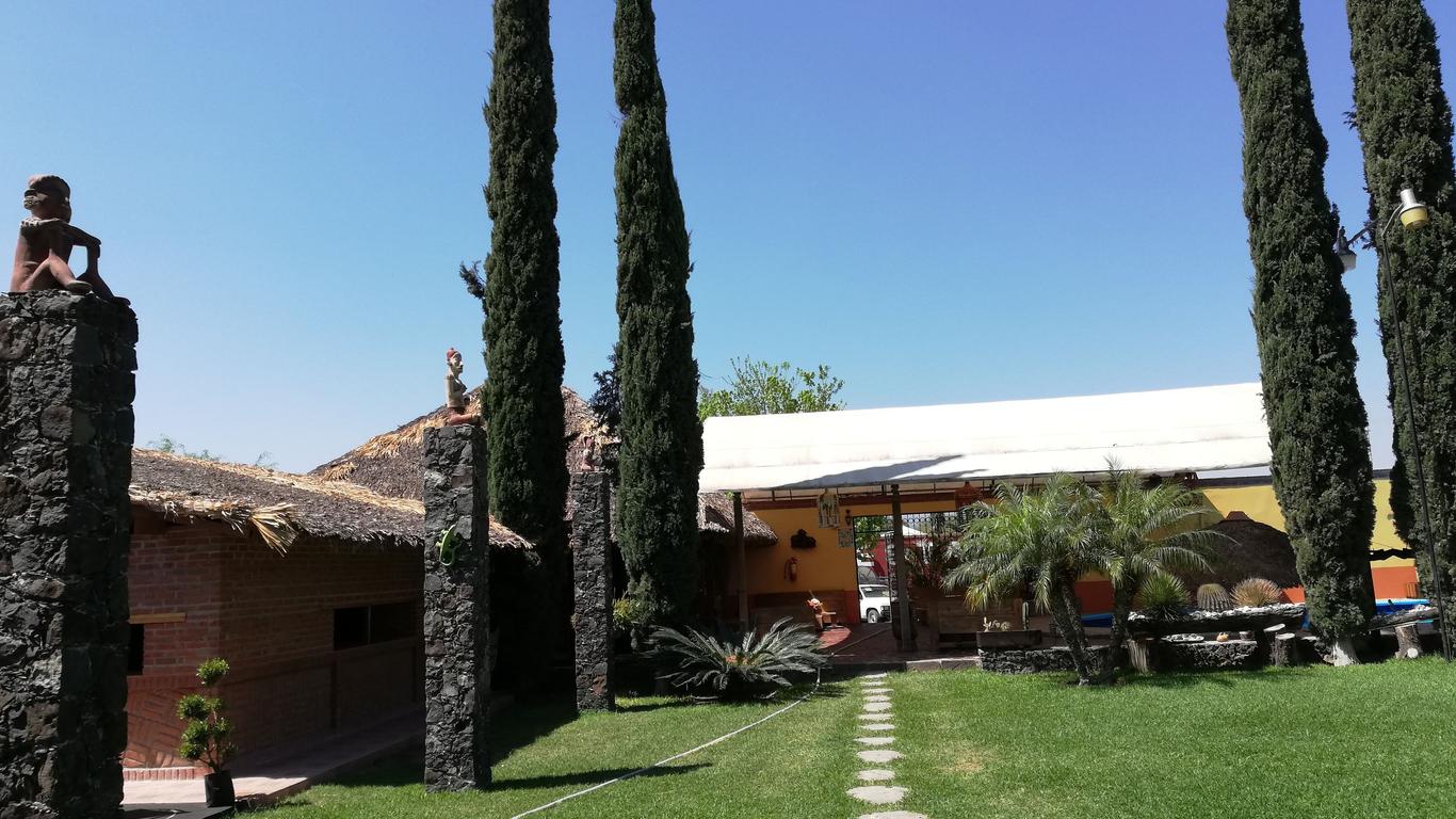 Hotel La Estancia